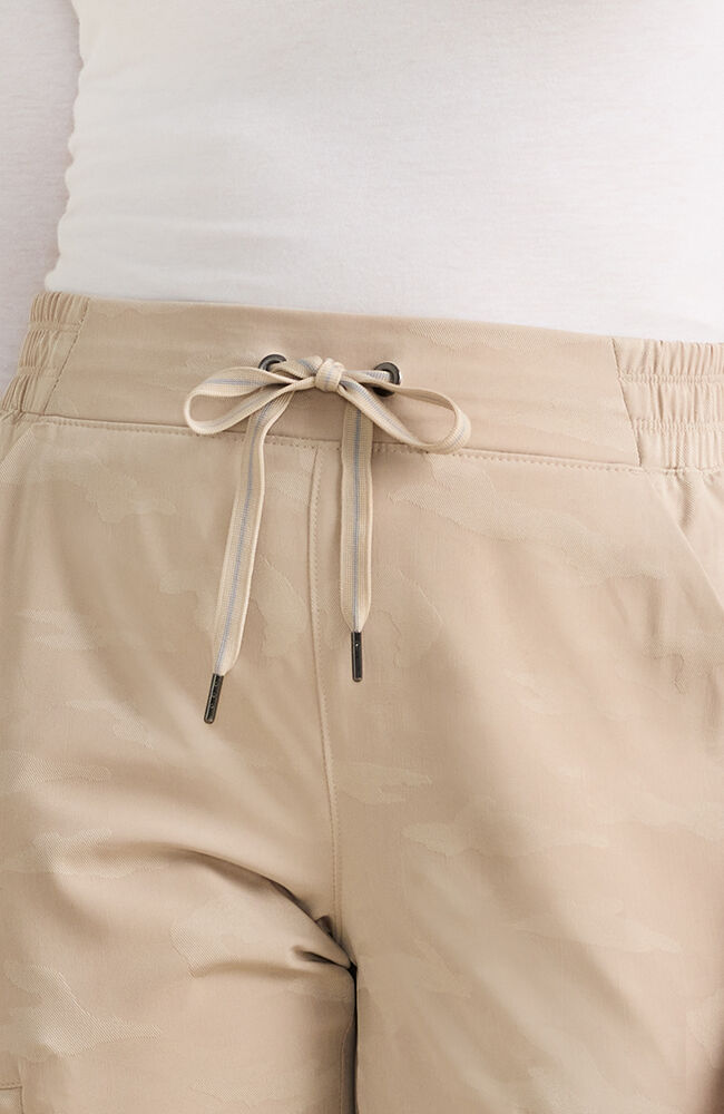 ::Khaki
