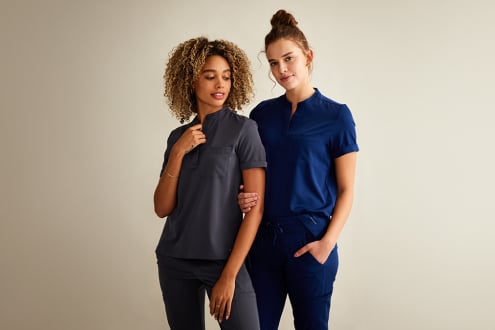 Are Scrubs Supposed to Be Tight?